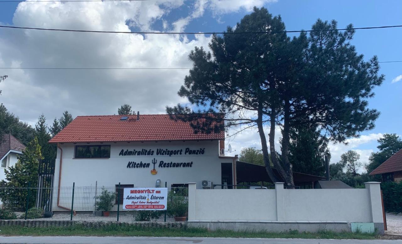 Admiralitas Kitchen And Restaurant Bed & Breakfast Leanyfalu Exterior photo